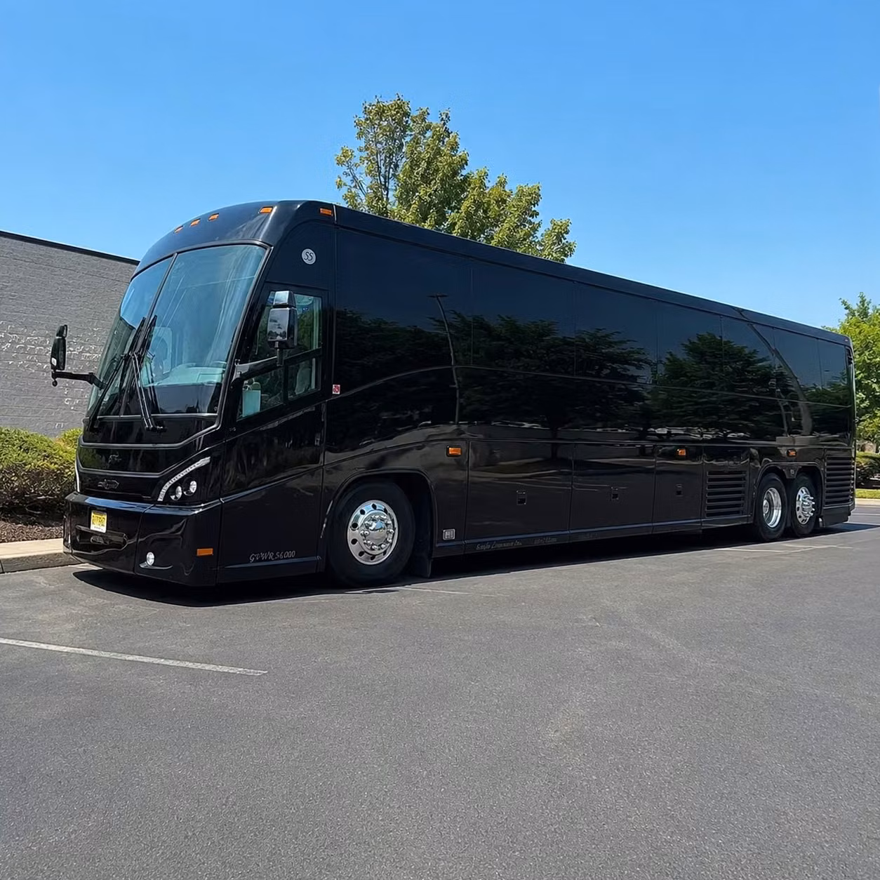 book airport employee shuttle service between parma and cleveland hopkins international airport