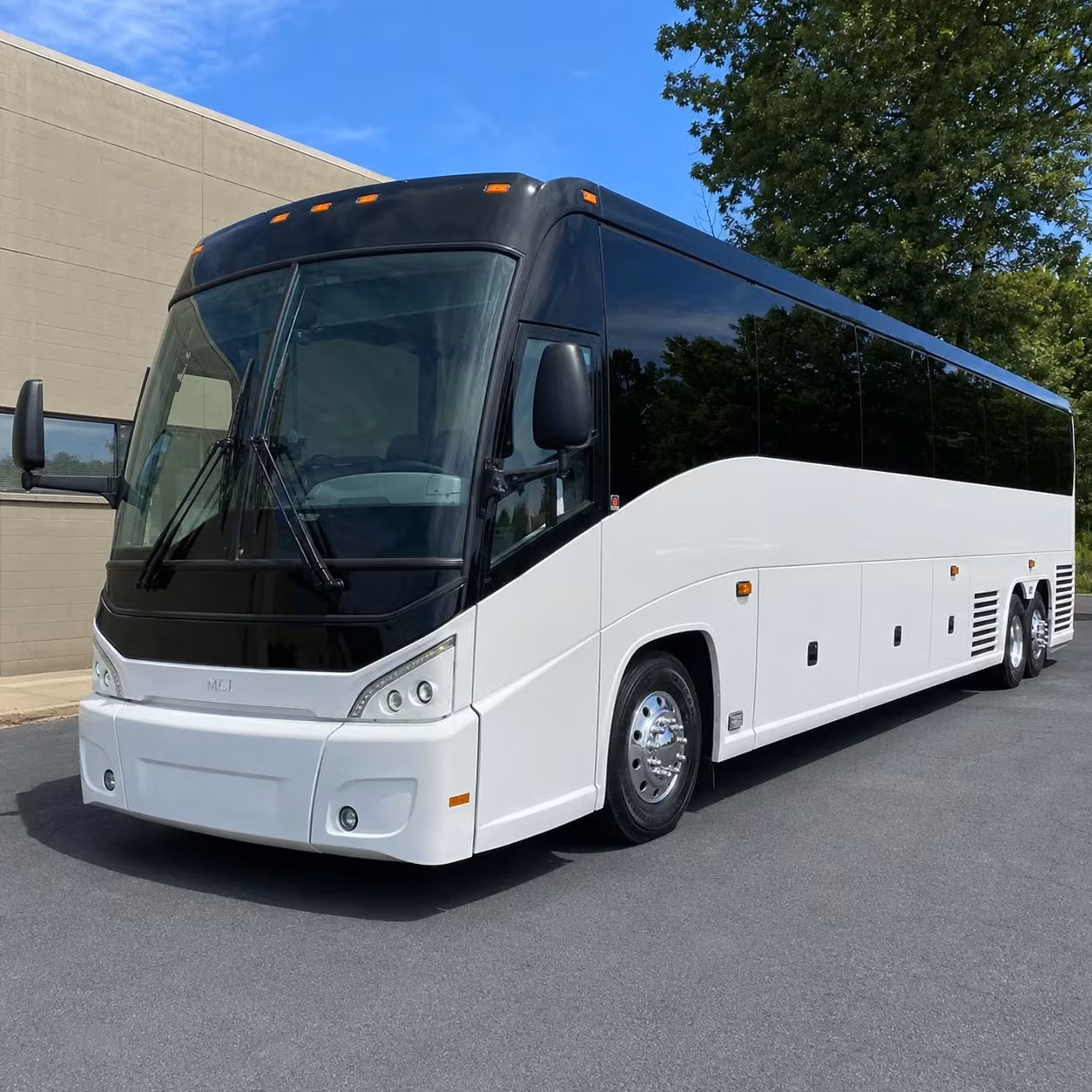 that s how charterbusrentalparmaoh com makes government military transportation in parma simpler than ever